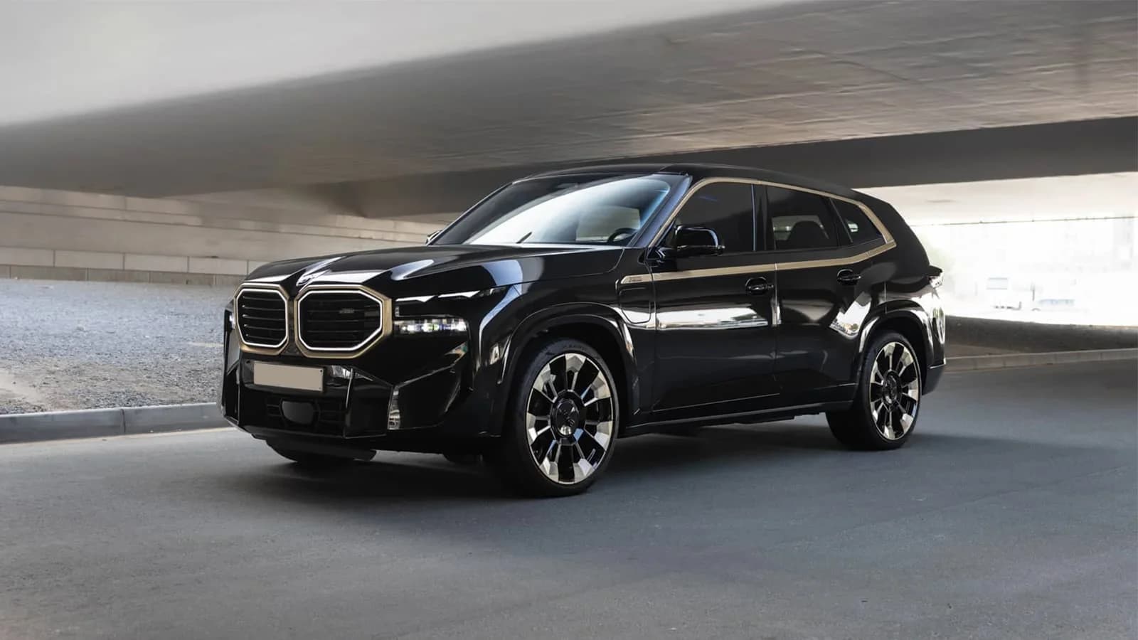 BMW XM in Black