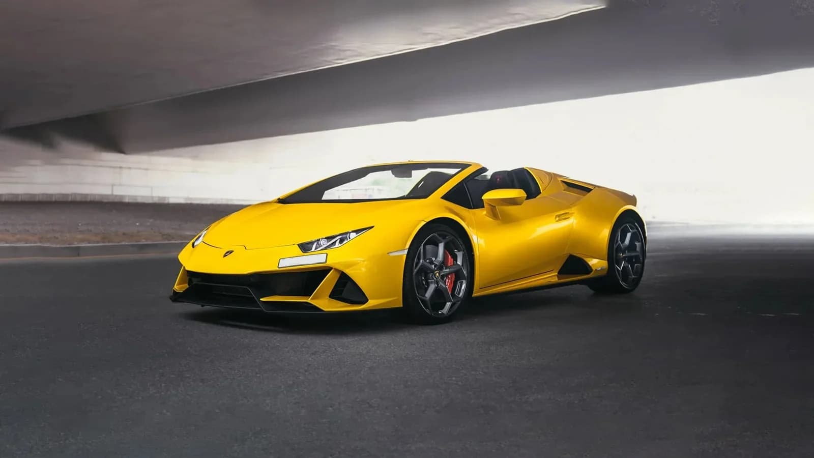 Lamborghini EVO in Yellow