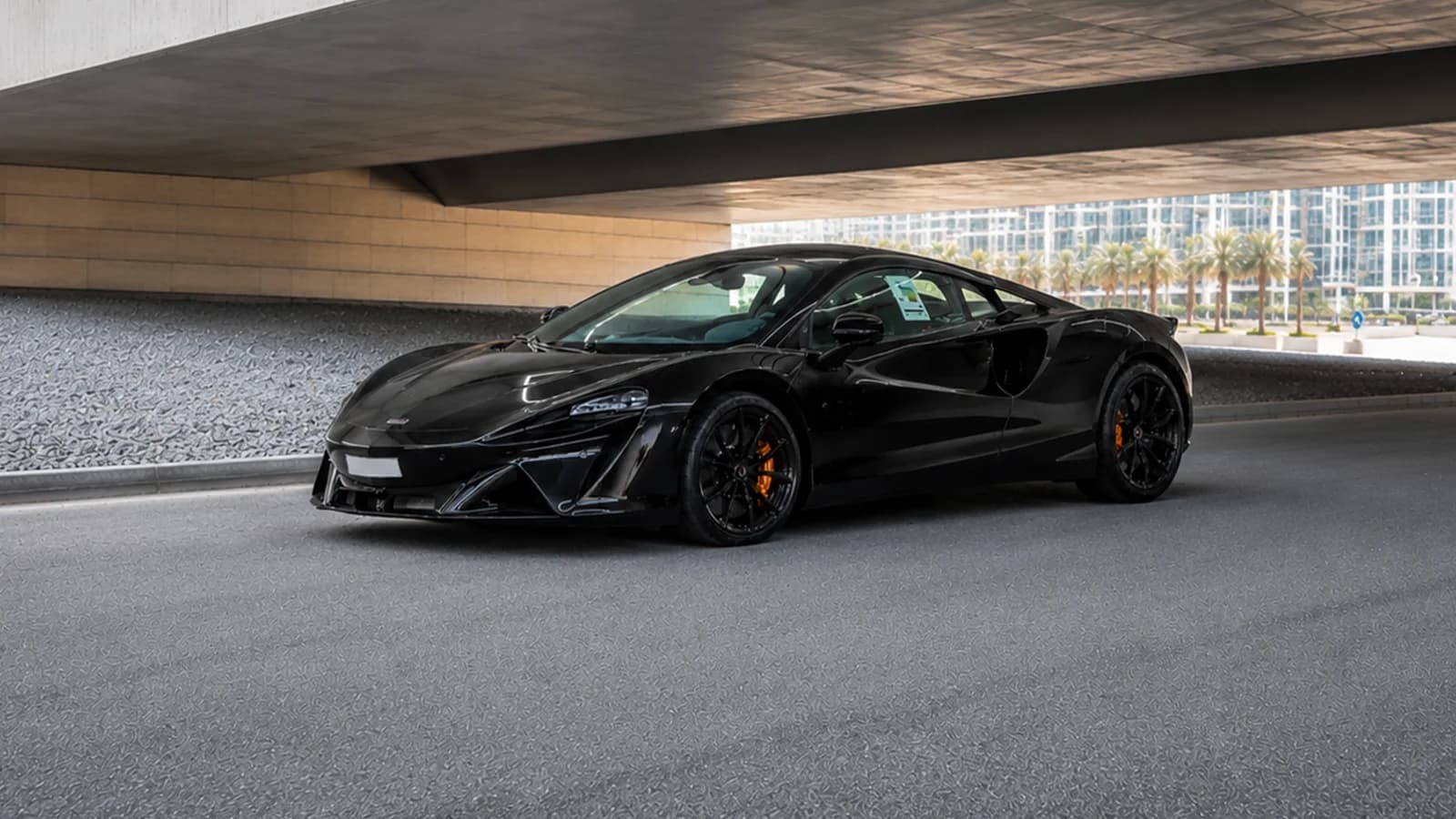 McLaren Artura in Black