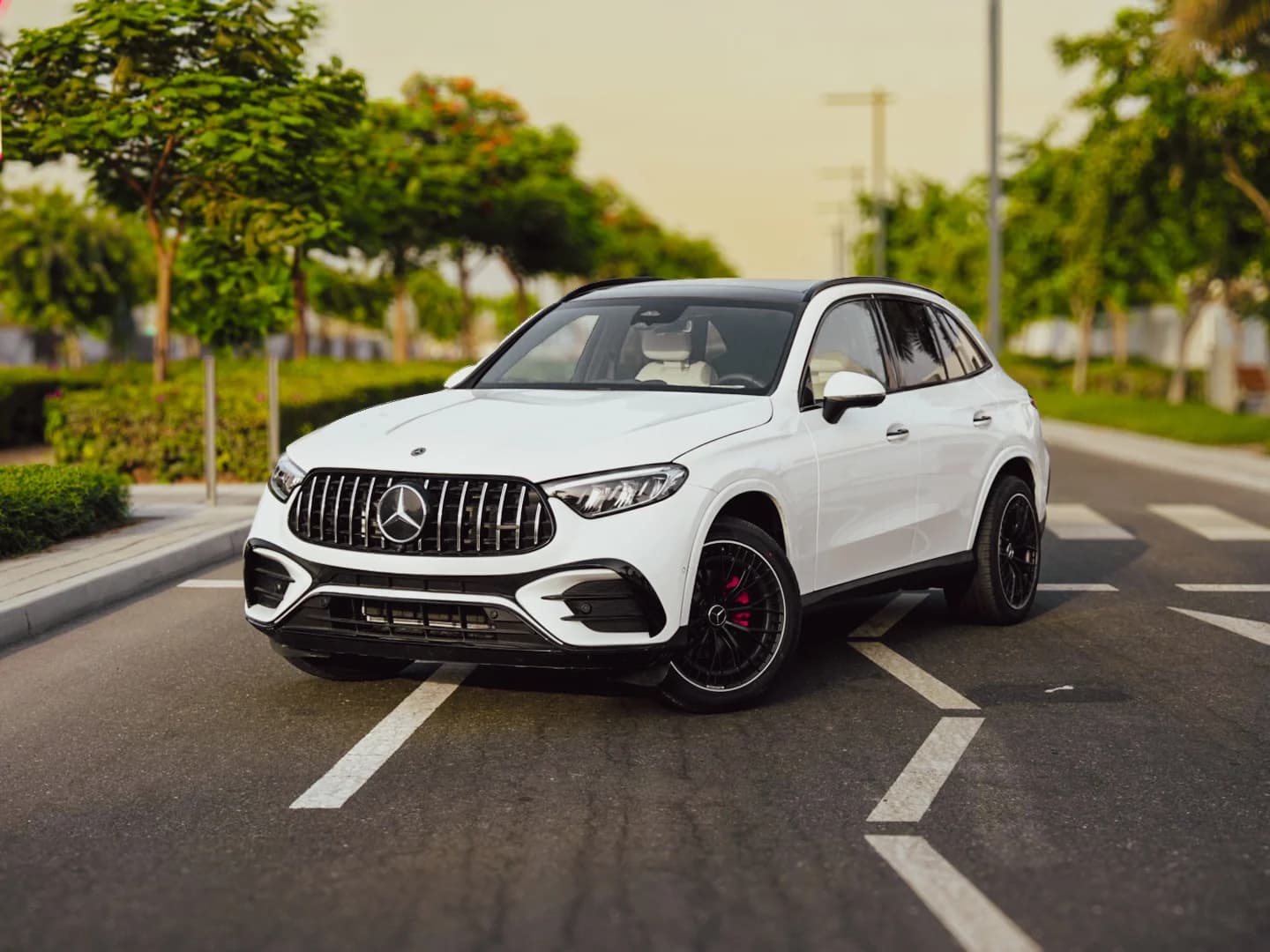 Mercedes-Benz GLC 300 in White