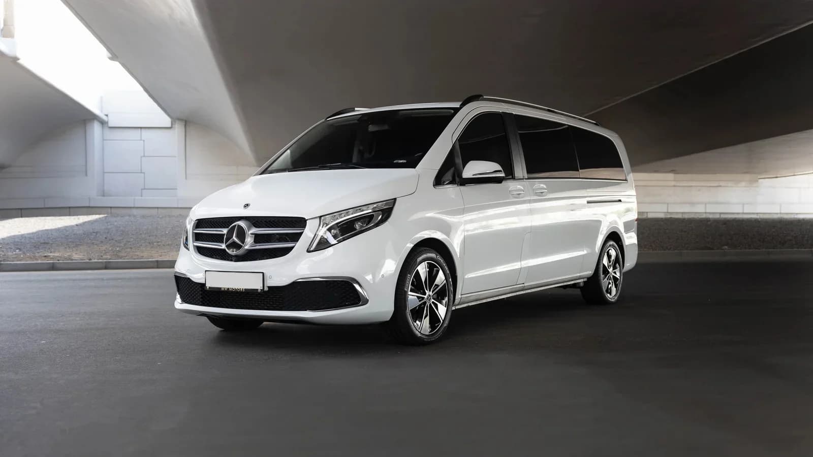 Mercedes-Benz V Class in White