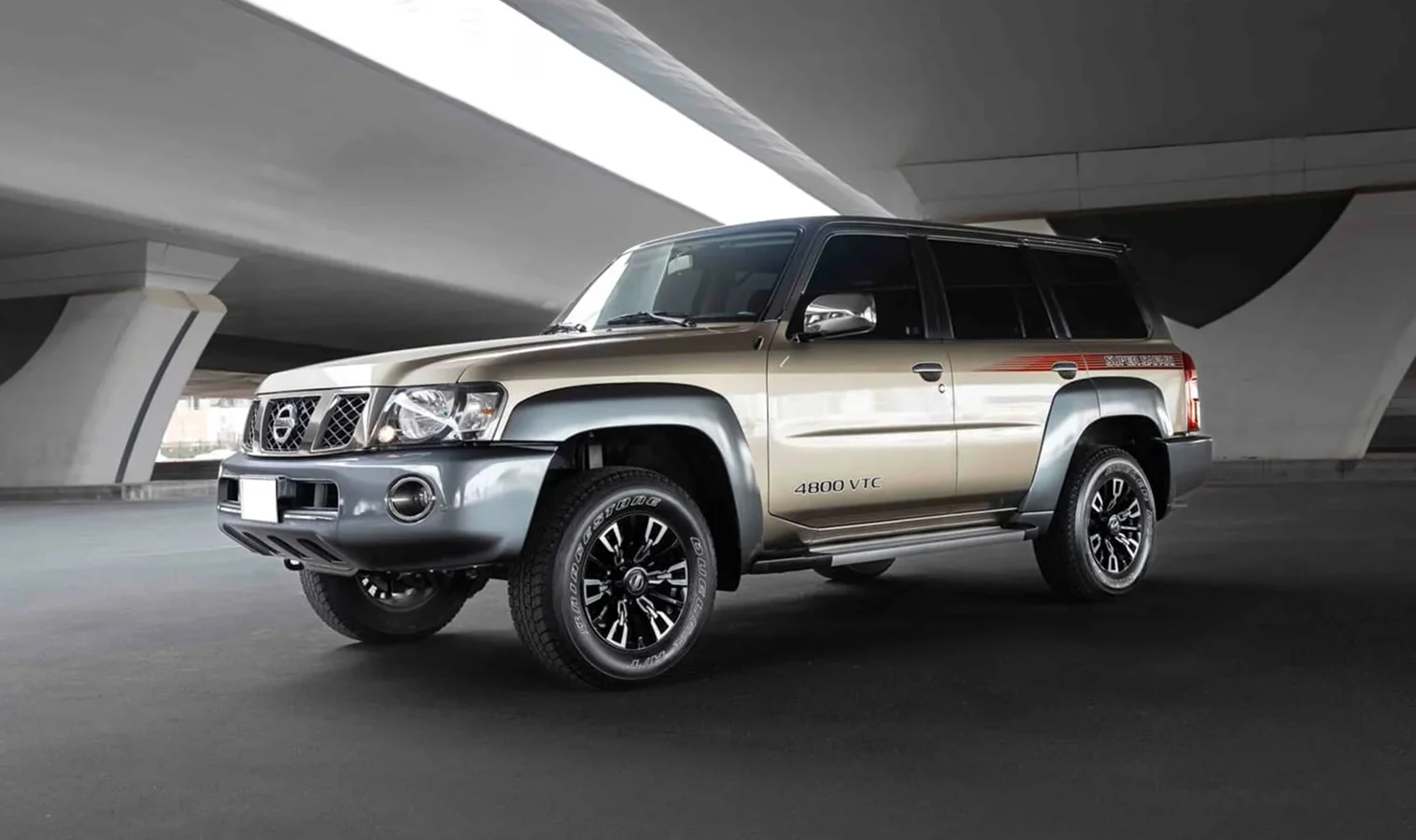 Nissan Patrol Super Safari in Silver